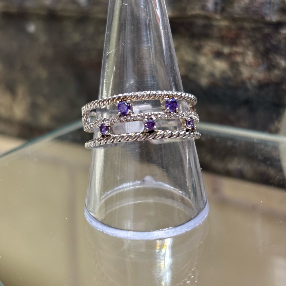 NWT BOMB PARTY RING SIZE 10!